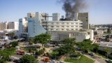 Un hôpital israélien touché après des tirs iraniens, Israël menace Khamenei