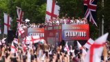 Les Lionesses acclamées à Londres après leur triomphe à l'Euro 2025