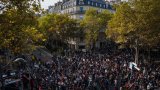 A Paris, défilé festif et revendicatif contre la répression des free-parties