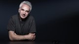 Vincent Delerm chante La Fresque de sa vie, comme une immense fête