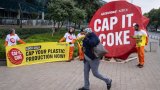 Greenpeace épingle Coca-Cola pour ses milliards de bouteilles plastique