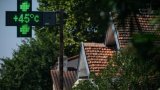 Canicule: une grande partie de la France étouffe, le mercure bat des records