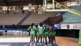 Faute de visas américains, les basketteuses sénégalaises s'entraînent à domicile