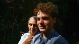 A Avignon, deux générations dansent leur fascination pour Jacques Brel