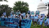 De jeunes Américains défient Trump au tribunal pour son recul climatique
