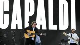 A Glastonbury, retour émouvant de Lewis Capaldi, Lorde invitée surprise