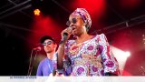 Les images du retour sur scène de Mariam, cinq mois après la mort d'Amadou