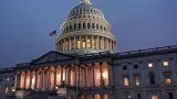 Chômage technique, services publics, trafic aérien... Les nombreuses conséquences du shutdown (…)